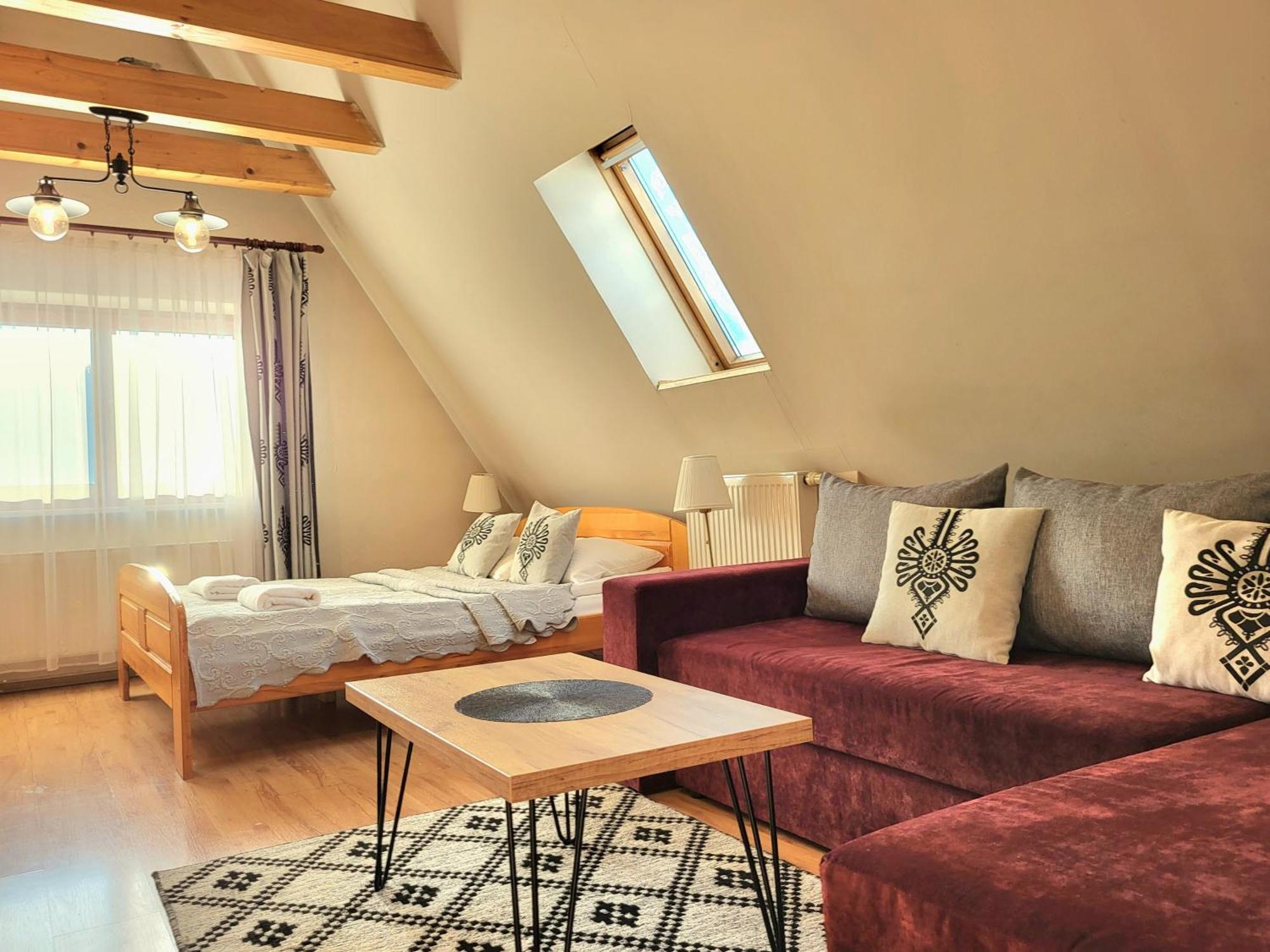 Apartamenty Velvet 코스실리스코 외부 사진